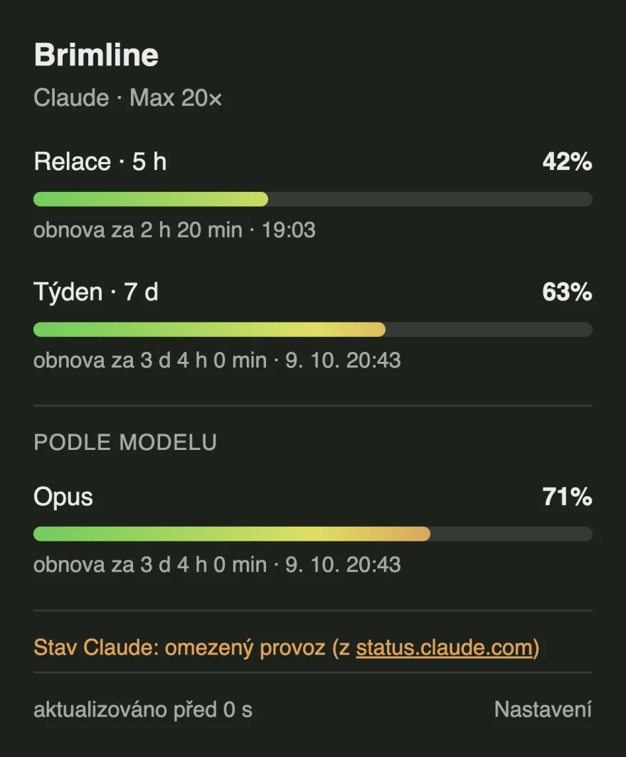 Panel s oranžovým řádkem dole: stav Claude zhoršený, podle status.claude.com.
